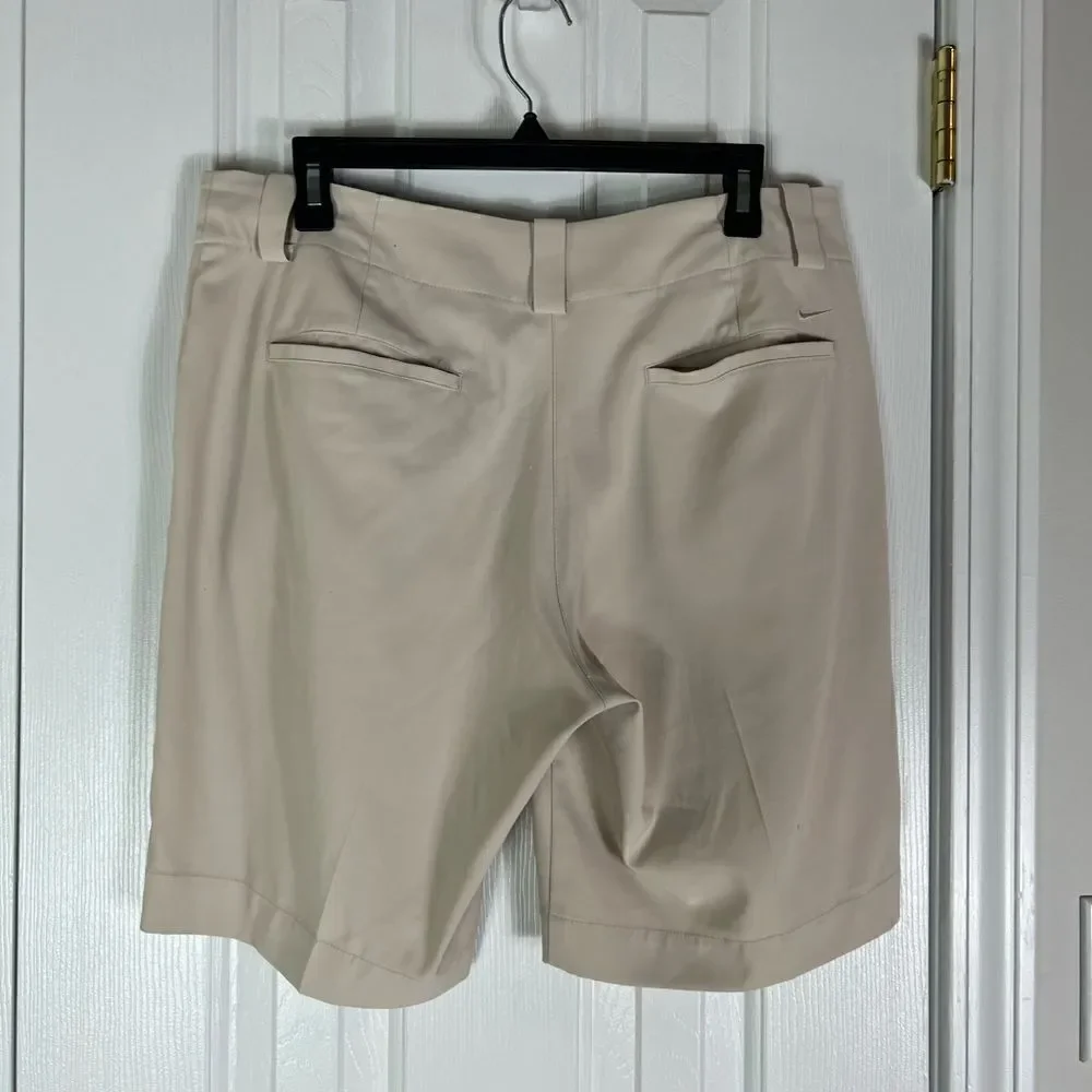 Nike Womens Tan Golf Shorts Size 10M